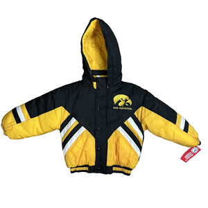 VTG Mighty Mac Iowa Hawkeyes NCAA Youth 5T Hooded Puffer Jacket Deadstock READ